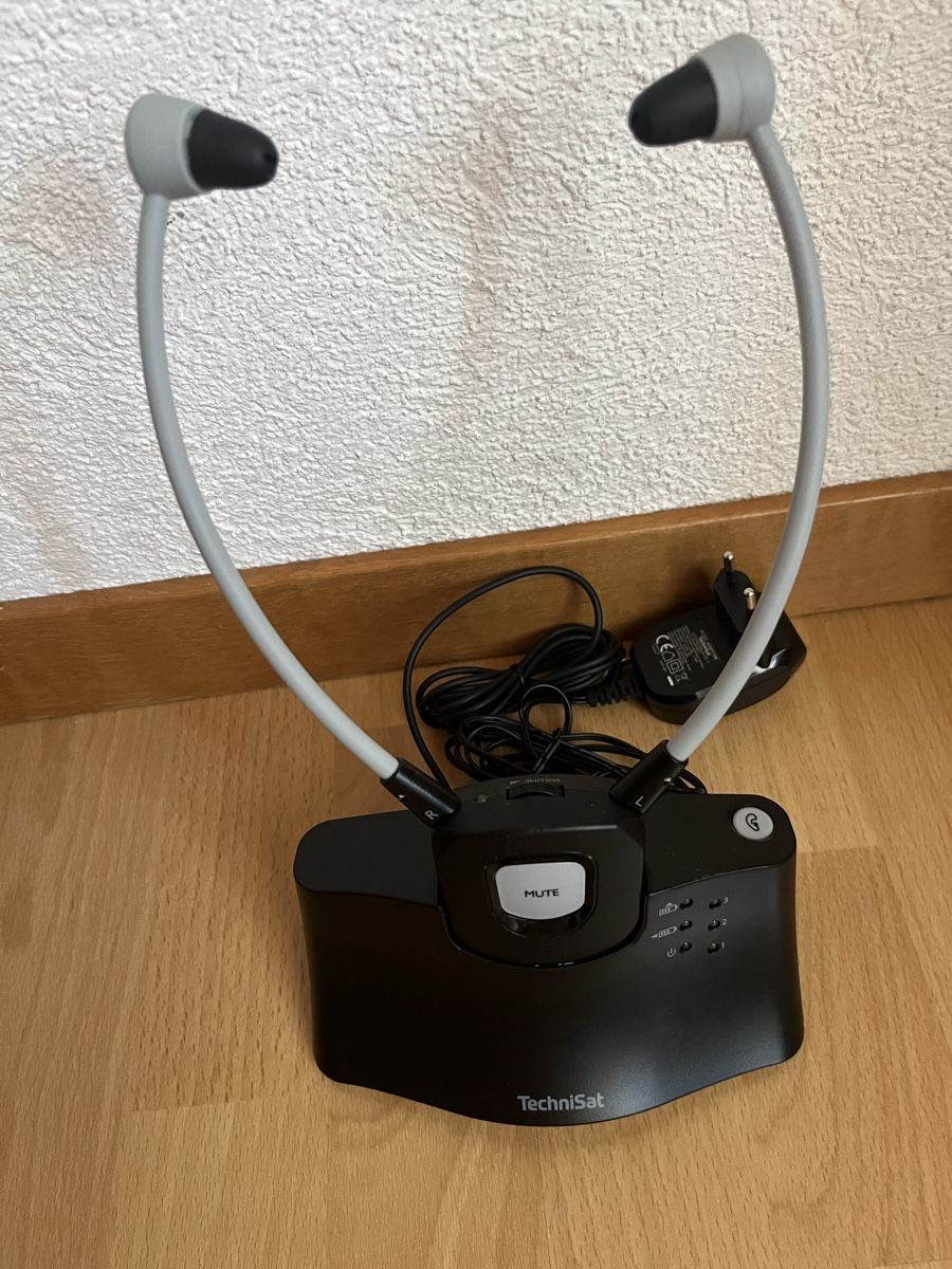 Cuffie: TechniSat Mute casque audio occasion – Nuovo (secondo la descrizione) da Chézard-St-Martin venduto da iva_xw8z 2