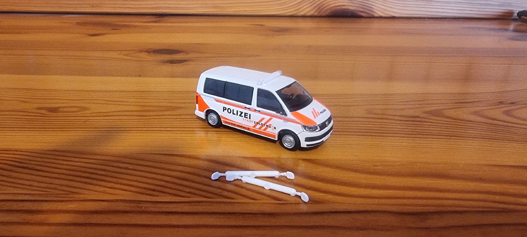Rietze Modellini d'auto: VW T6 Stadtpolizei Solothurn 1:87 – Nuovo (secondo la descrizione) da Bettlach venduto da United83 2
