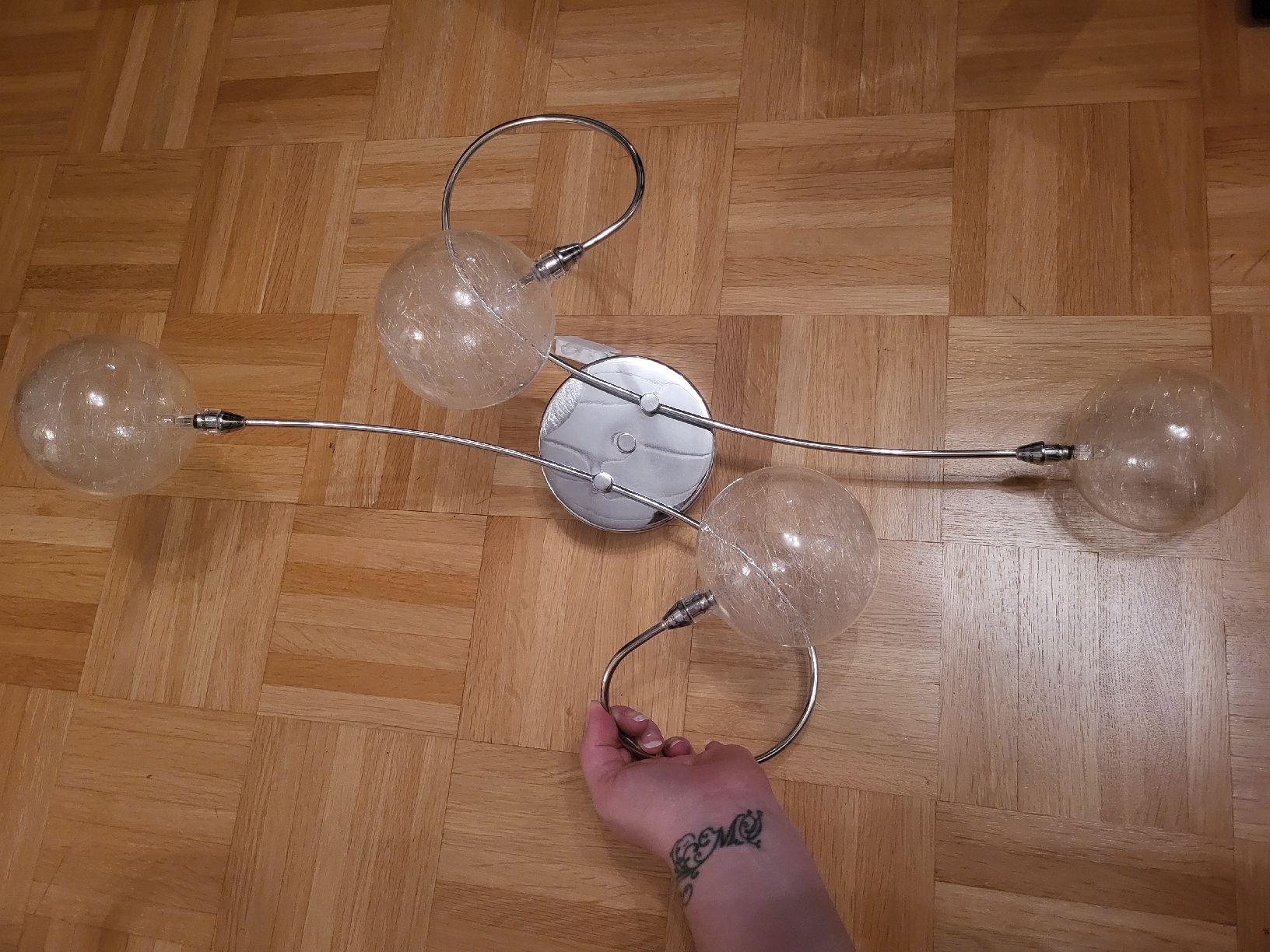 Lampen: Deckenlampe mit Glaskugeln, top Zustand – Neu (gemäss Beschreibung) aus Buchrain von Mel_Sp 1