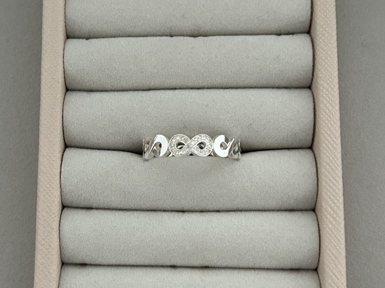 Thomas Sabo Anelli: Original Thomas Sabo Infinity Ring mit Diamanten – Nuovo (secondo la descrizione) da Rheinfelden venduto da Boutique_Luxe