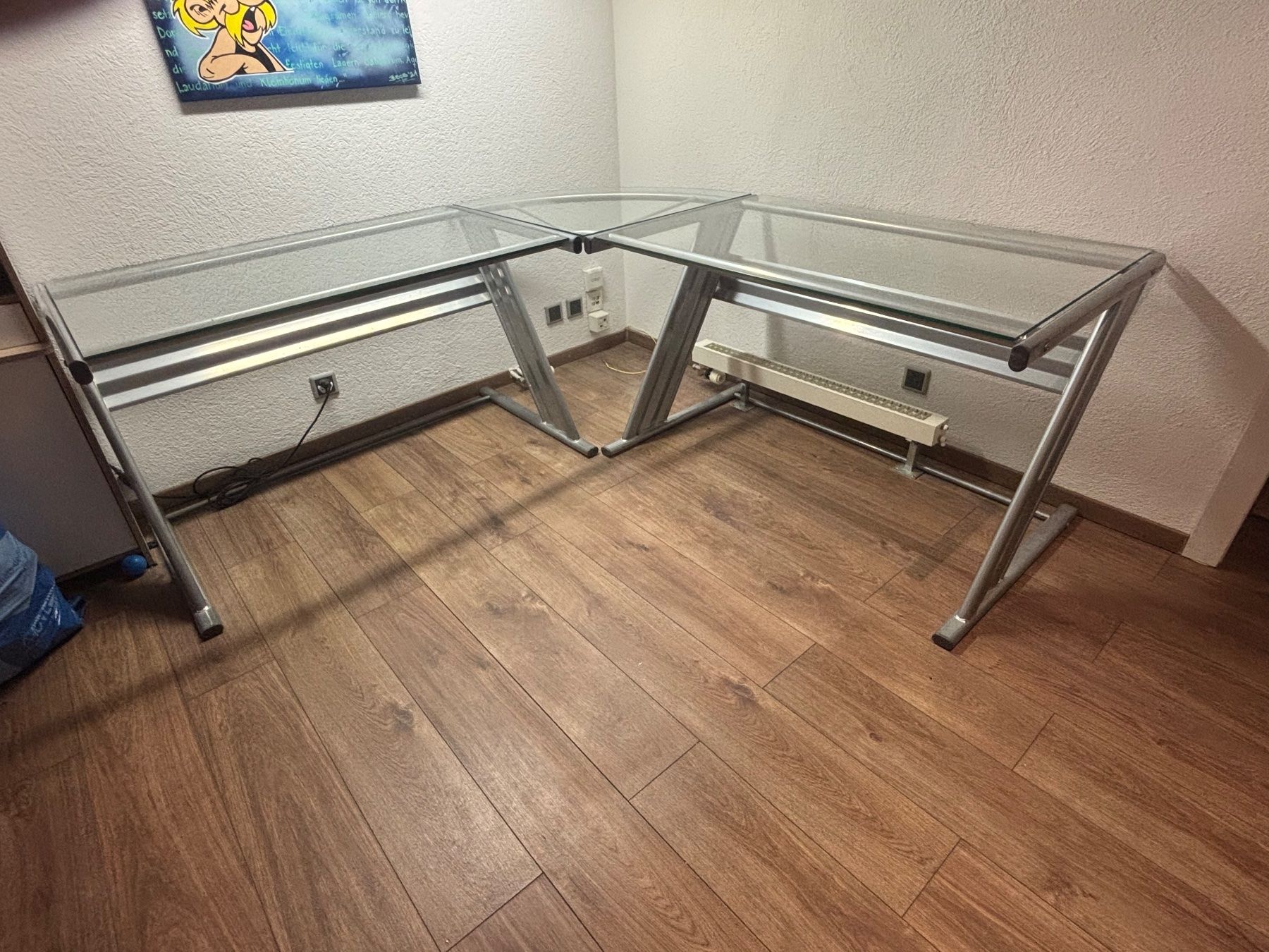 Scrivanie: Schönes Designer Eckpult- Glas – Usato da Wiler b. Seedorf venduto da Suenneli1980