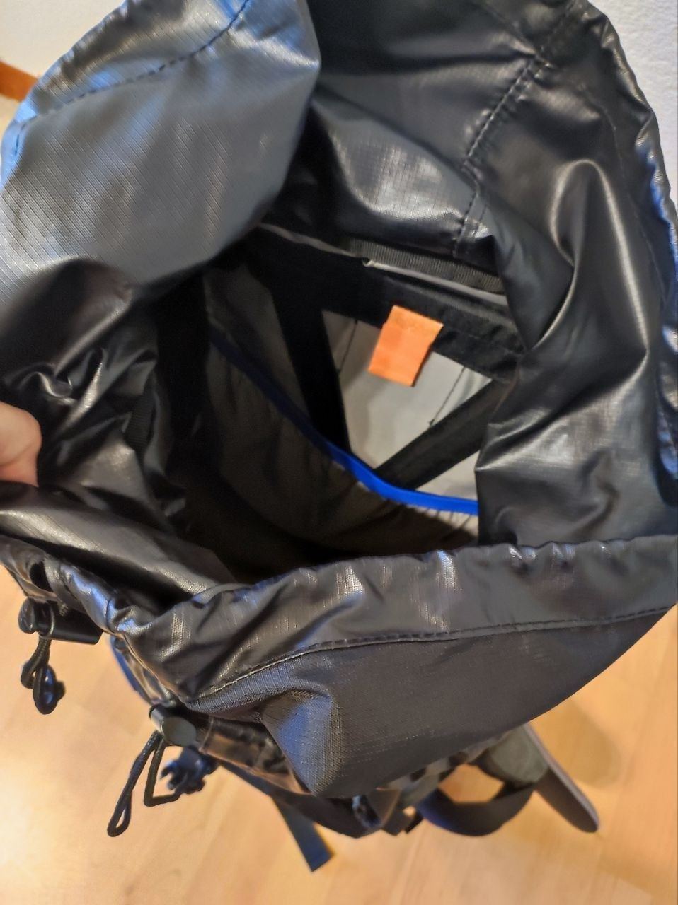 Deuter Zaini: Deuter ACT Lite 40+10 Trekkingrucksack / Wanderrucksack – Usato da Brugg AG venduto da AlpWander 5
