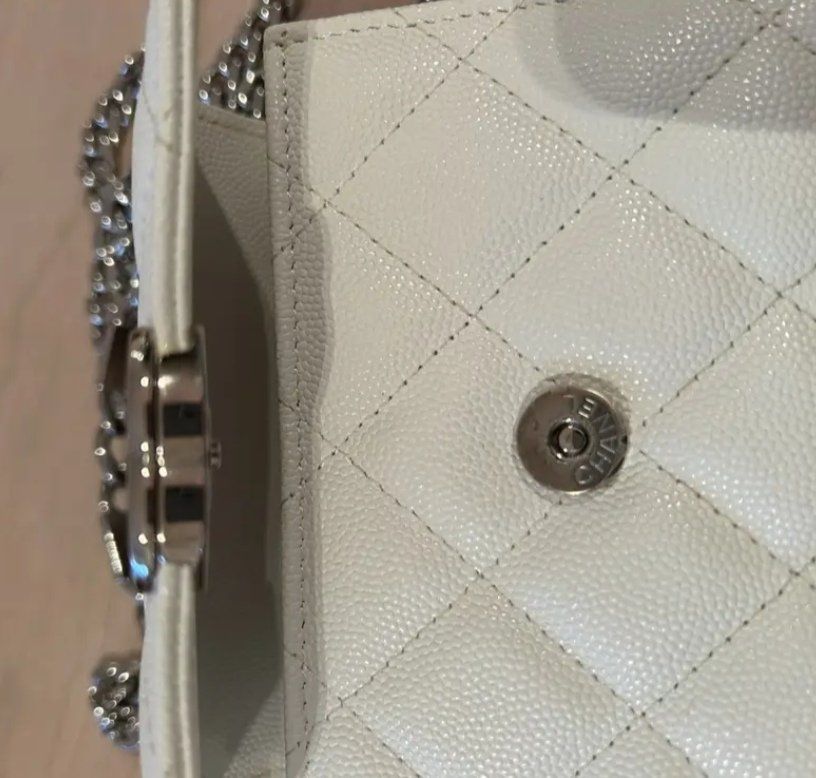 Chanel Borse da donna: Chanel Mini Handtasche Weiss Silber Neuwertig – Usato da Zürich venduto da jia_57tp 3