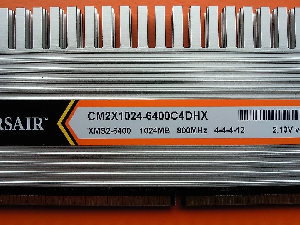 Memoria / RAM: XMS2 1GB DDR2 Memory CM2X1024-6400 – Usato da Berikon venduto da m1l3n 1