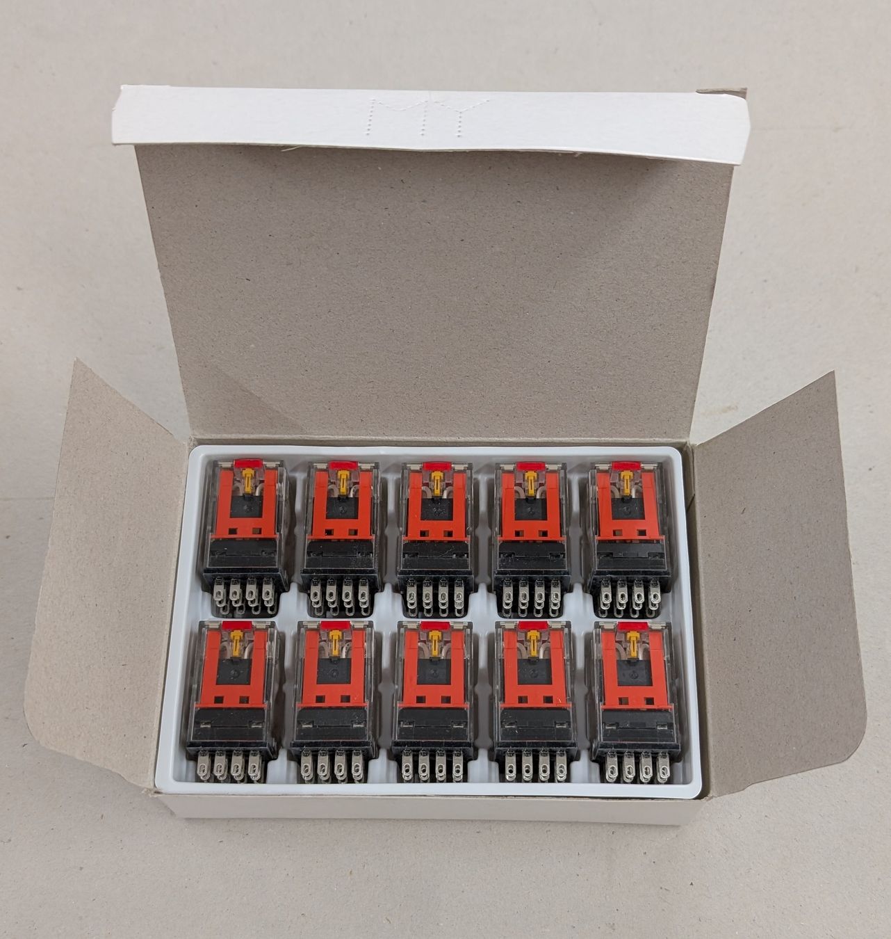 Omron Componenti elettronici: Steckrelais 48V / 50 VAC Omron – Nuovo e nell'imballaggio originale da Volketswil venduto da mar_c5pv 2