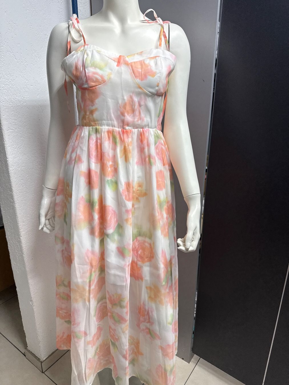 Altro abbigliamento per bambino: KLEID gr M – Usato da Birr venduto da WalkyriaM