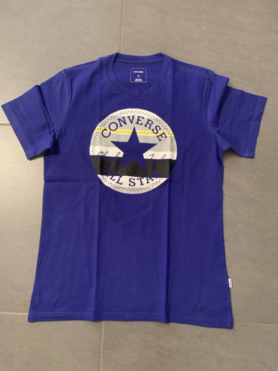 Converse T-shirt: T-shirt Converse – Usato da Collombey venduto da amina36