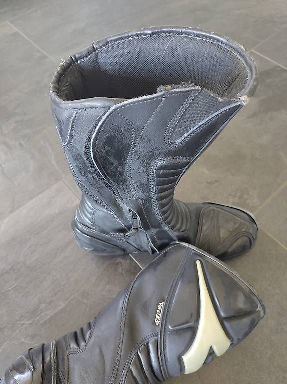 Diadora Scarpe da uomo: Bottes moto Diadora (42) – Usato da Delley venduto da chrisvez 2