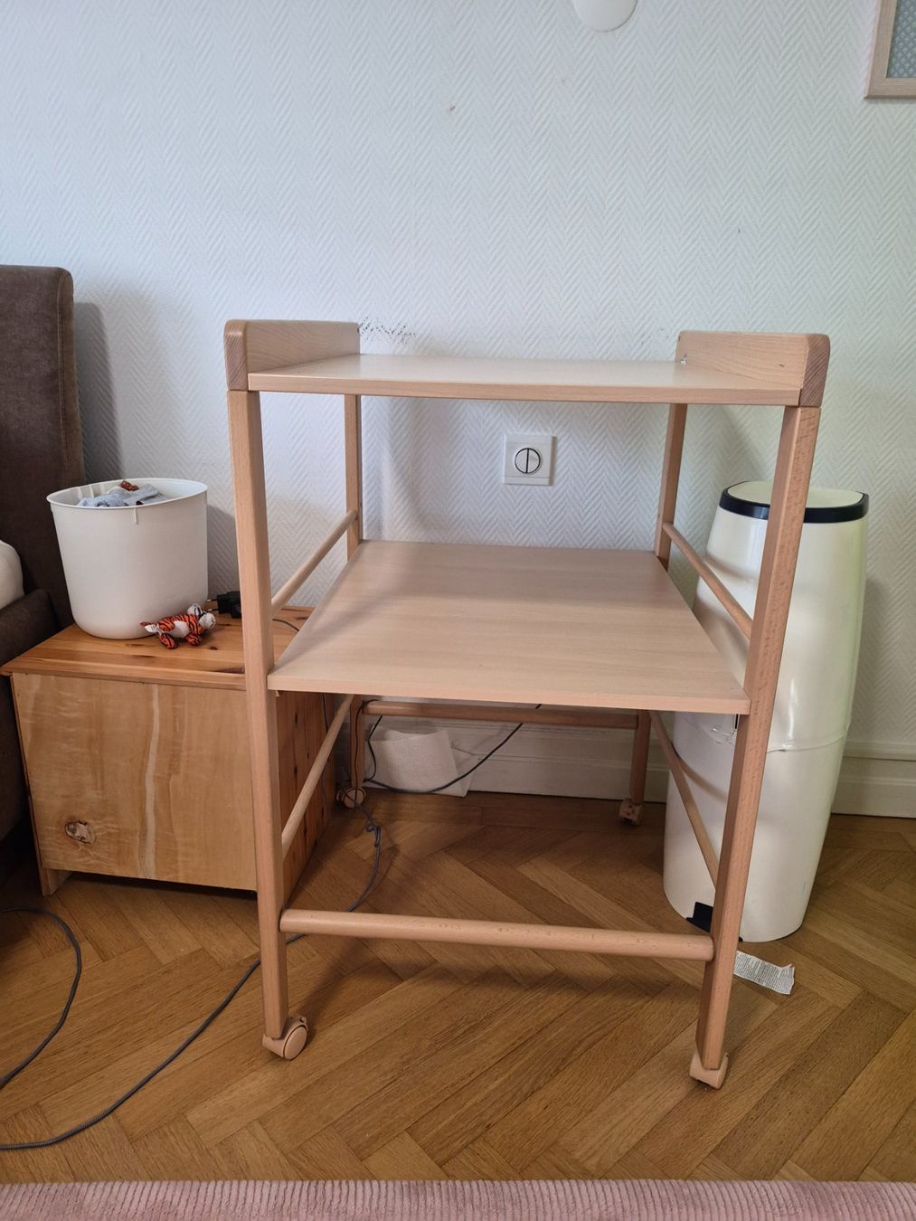 Tables à langer & accessoires: Wickeltisch – D'occasion à Zürich par GiuliaManzini