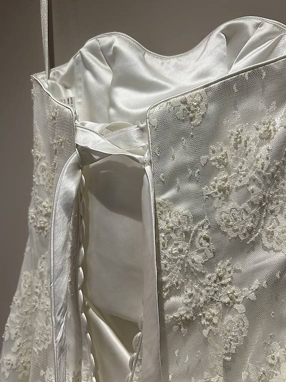 Vestiti: Hochzeitskleid – Usato da Ruswil venduto da sal_s8hg 3
