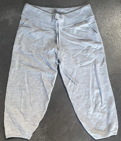 COS Woll-Hose, 3/4-lang, grau, Gr. S, Top Zustand!