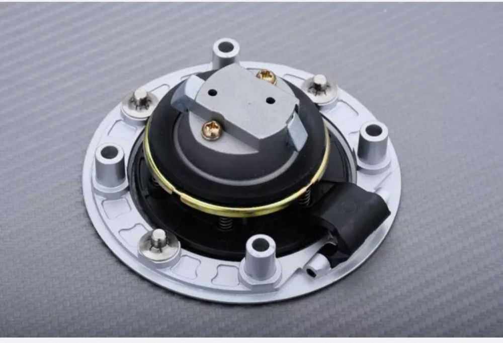 Toutes les pièces détachées moto: Tankdeckel Tankschloss + 2 Schlüssel SUZUKI GS 500 E 1989-20 – Neuf avec emballage d'origine à neuenhof par chicco_90 2
