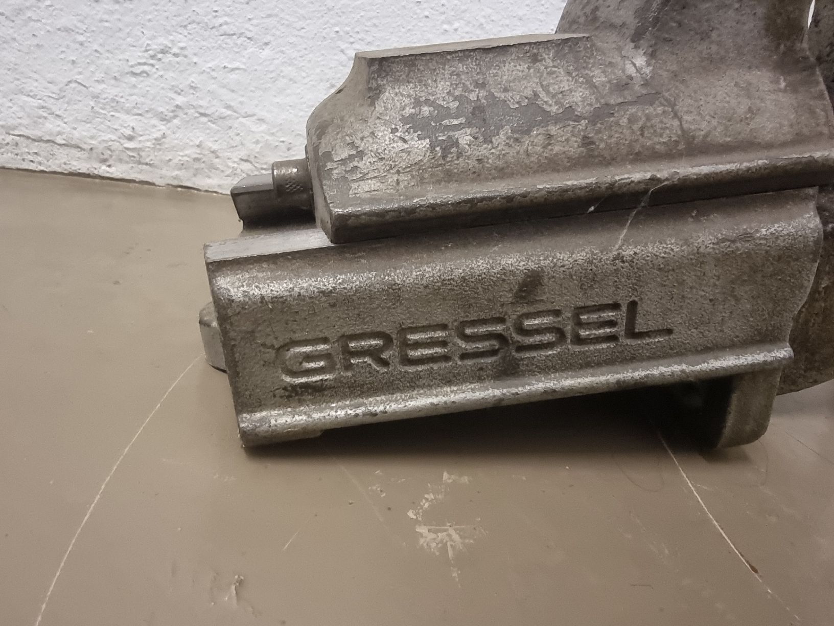 Gressel Alle Werkzeuge: Robuste Gressel Werkbank Schraubstock - Top Zustand! – Gebraucht aus Olten von Mezopotamya 3