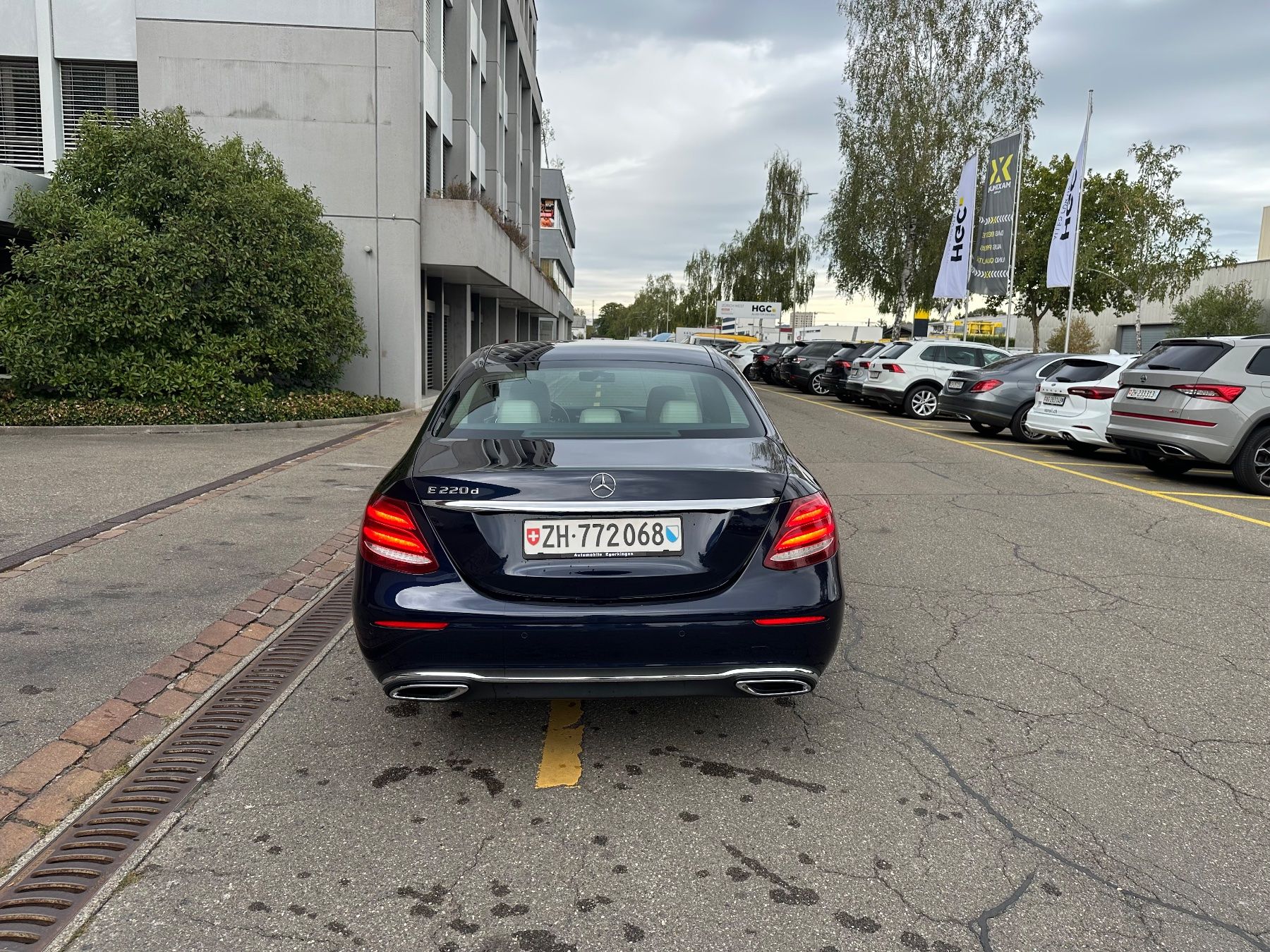 Mercedes-Benz Autos: Mercedes E220 – Gebraucht aus Schlieren von has_2srd 4