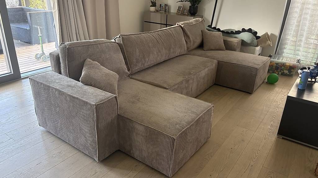 Sofas: Sofa mit Bettkasten – D'occasion à Safenwil par mimiisch