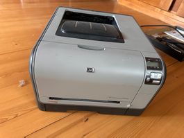 HP Laserjet cp1515n inkl neuwertige Toner