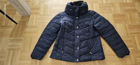 Warme Winterjacke Gr. 42 mit Fellkragen  NEUwertig
