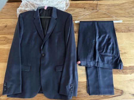 Hugo Boss Anzug Dunkelblau Gr. 52