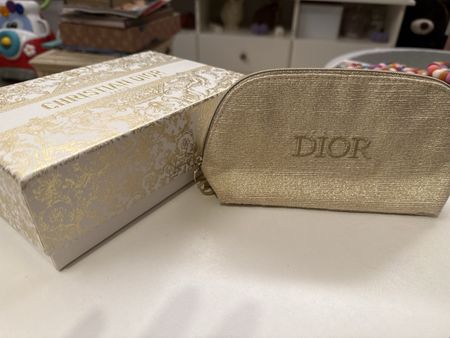 Dior pouch plus gift box