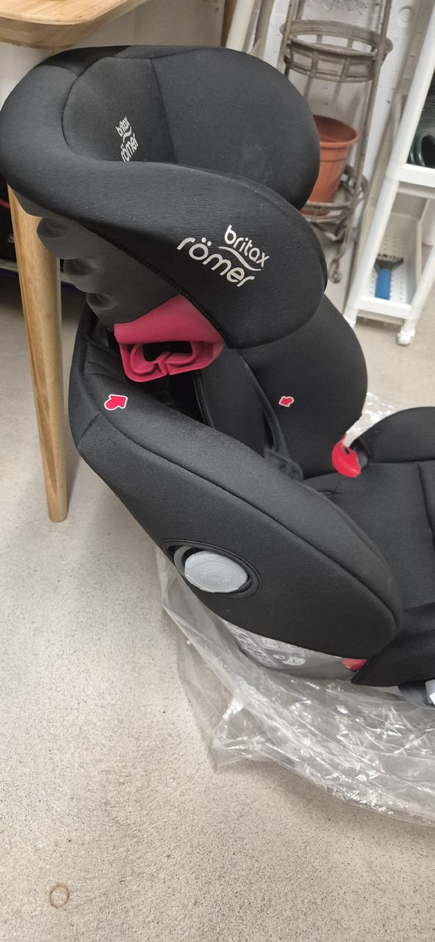 Britax Römer Auto-Kindersitze: Kindersitz – Gebraucht aus Bülach von YSF90 1