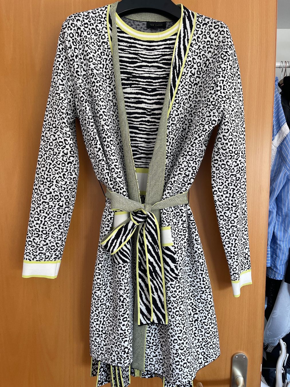 Vestiti: Tom Beker Kleid + Jacke 2 Set – Usato da Agra venduto da Milena_L 3