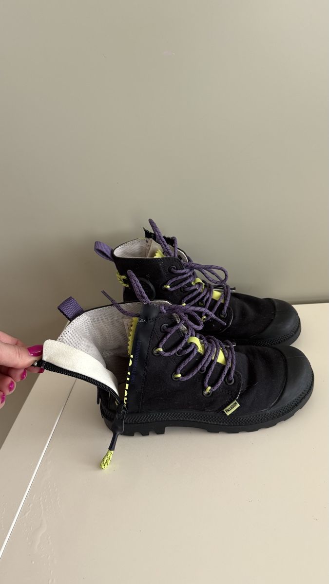 Palladium Scarpe da uomo: Palladium Boots Größe 31 - Schwarz Unisex – Usato da Winterthur venduto da -BeHappy24- 1