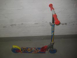 KINDER    STREET  SCOOTER