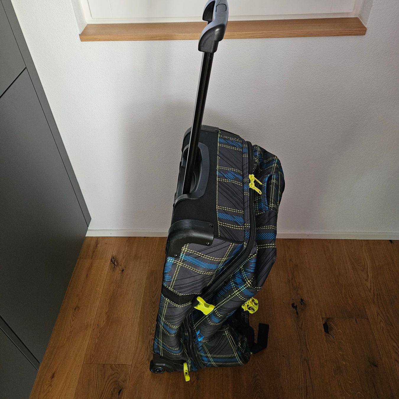 Dakine Valises de voyage: Rollkoffer Dakine – D'occasion à Rafz par Buchwerkstatt 4