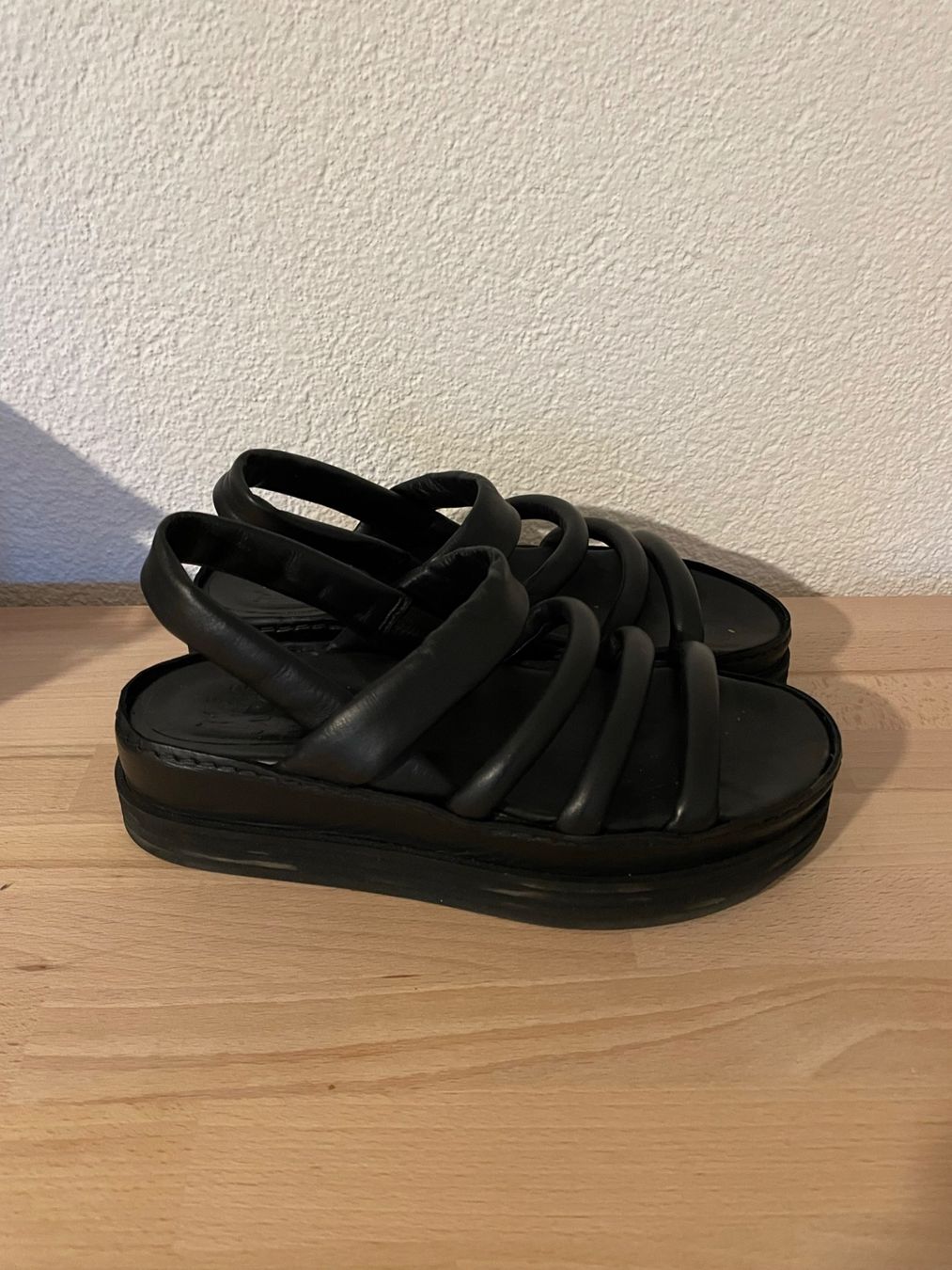 Scarpe da donna: Ixos Sandalen 38 – Usato da zürich venduto da Ildiavolovesteprada