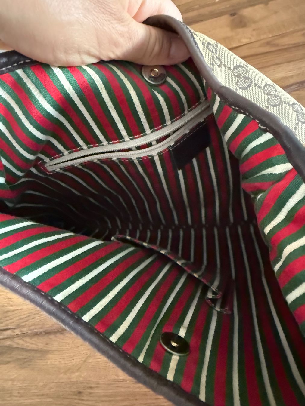 Gucci Taschen für Damen: Gucci GG Canvas Hobo Bag – Gebraucht aus Meilen von Uniquepieces 3
