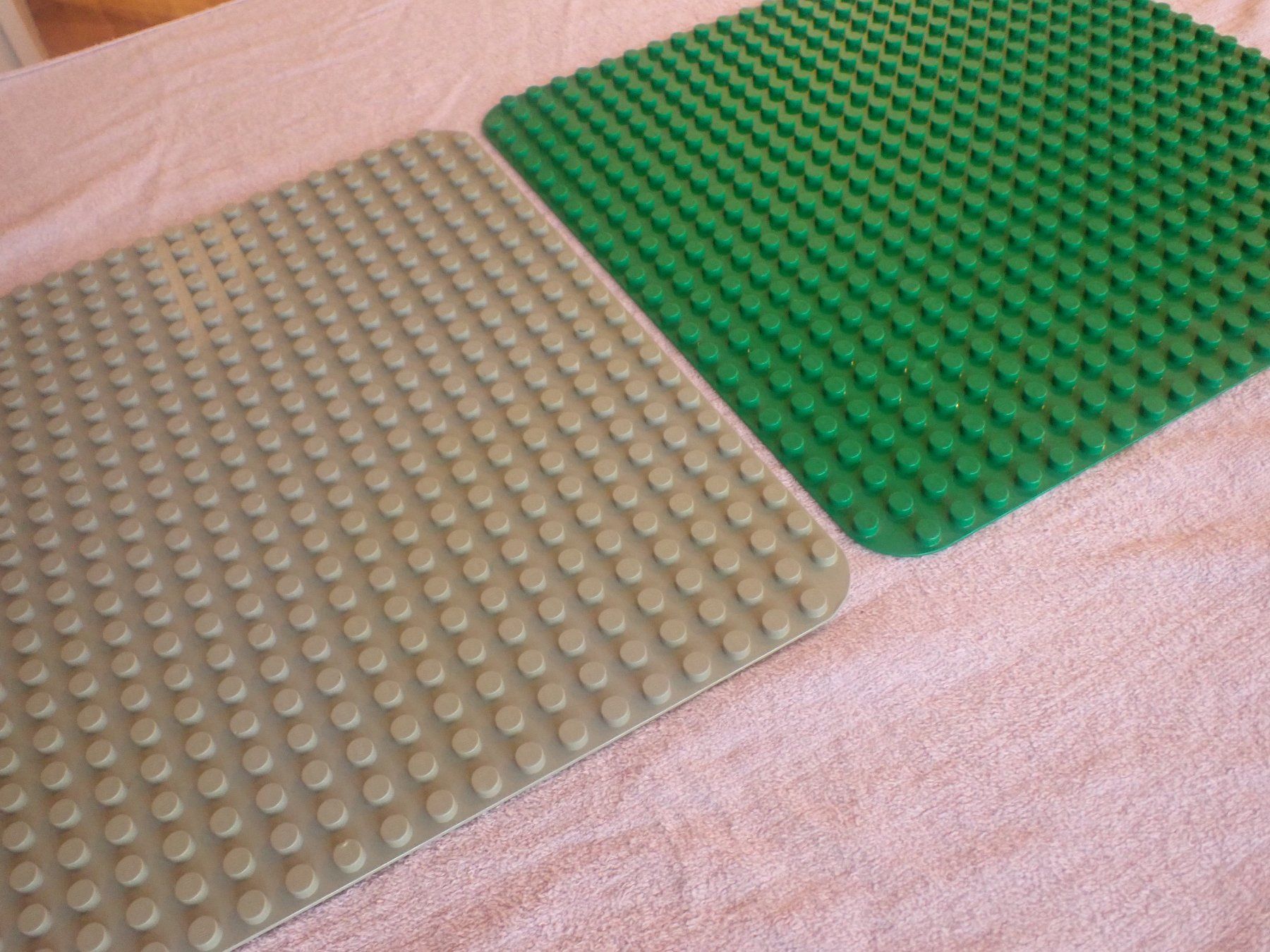 Lego Baukästen: 2 grosse originale Lego DUPLO Platten – Gebraucht aus Geroldswil von boy5toy 9