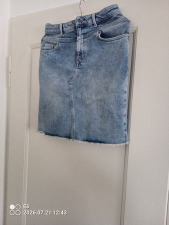 Kurzer Jeans-Stretch-Jupe