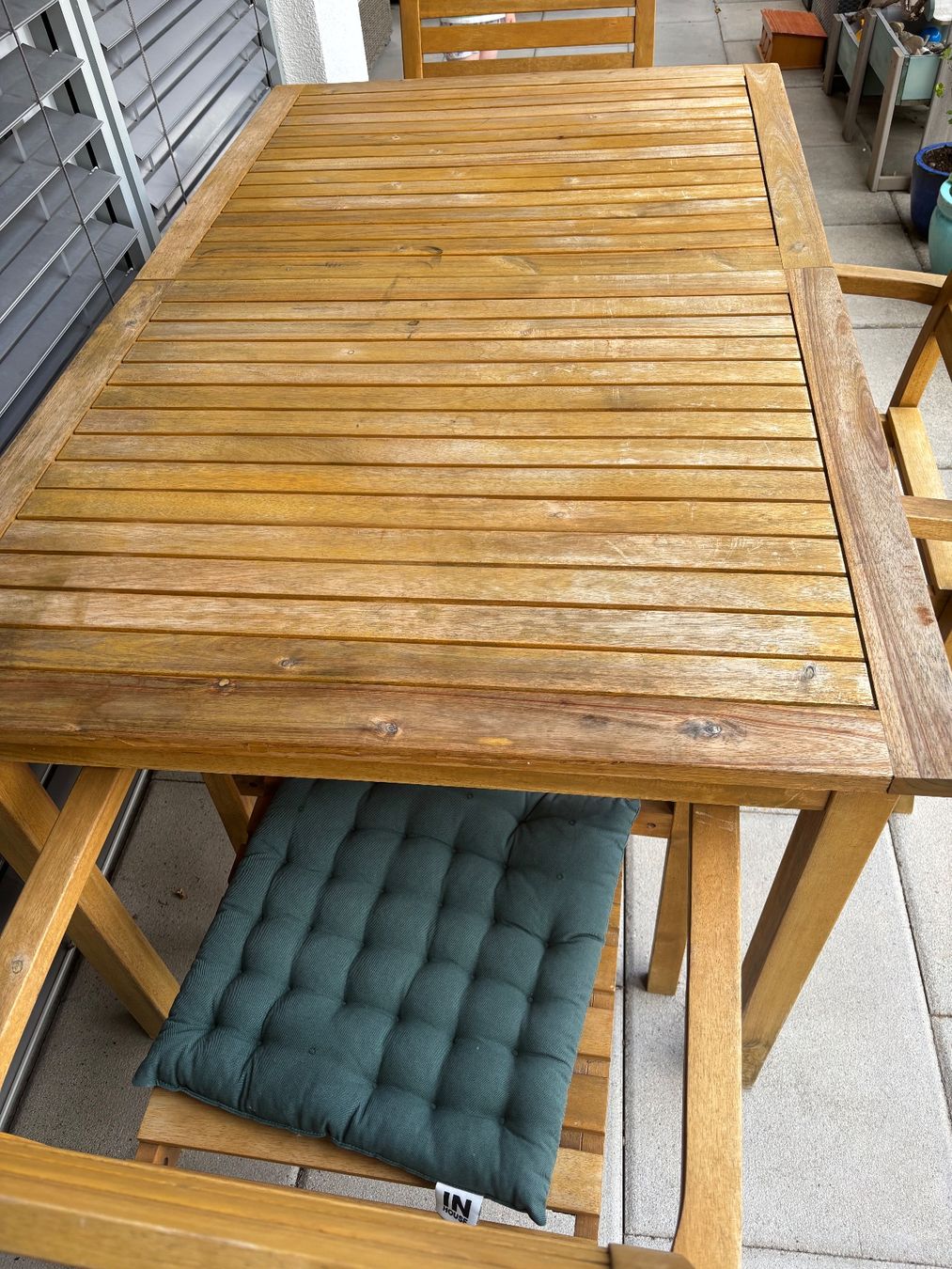 Set di tavolo e panche: Garten Tisch und drei Stühle – Usato da Bülach venduto da bjoernbenny 1