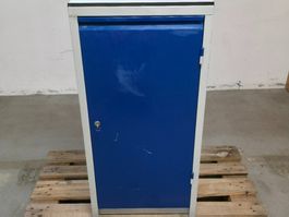 Gebrauchter abschliessbarer Metallschrank