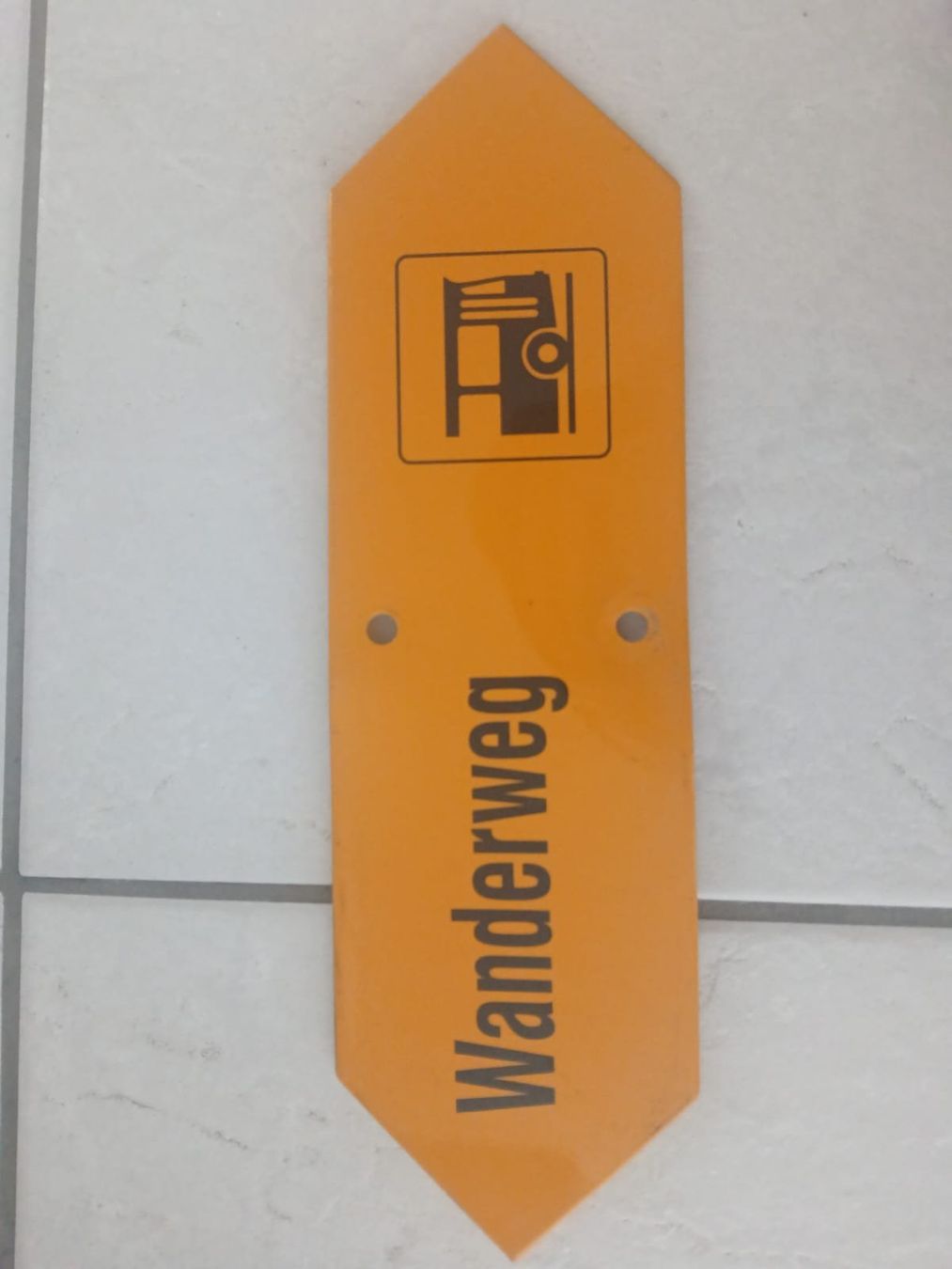 Schilder: Wanderwegweiser – Gebraucht aus Frutigen von ZheChregg