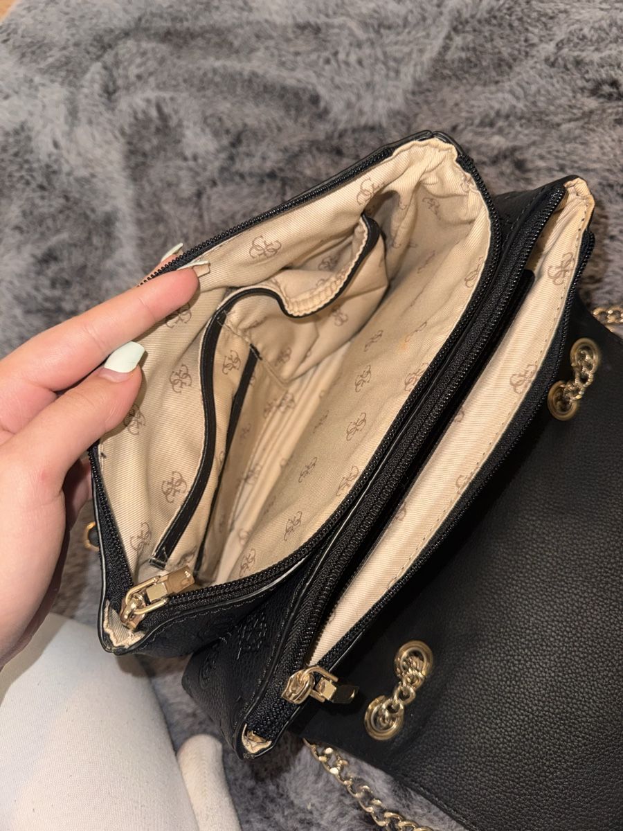 Guess Taschen für Damen: Guess Tasche – Gebraucht aus Netstal von Djukaxgajic01 5