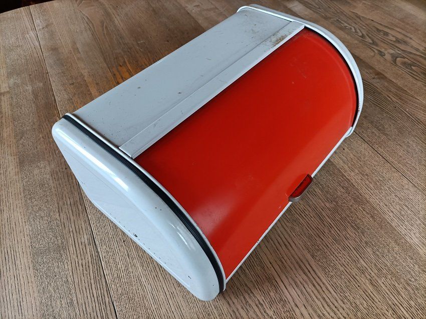 Contenitori & Simili: Vintage Brotkasten aus Blech – Usato da Burg venduto da Mainstreet69 3