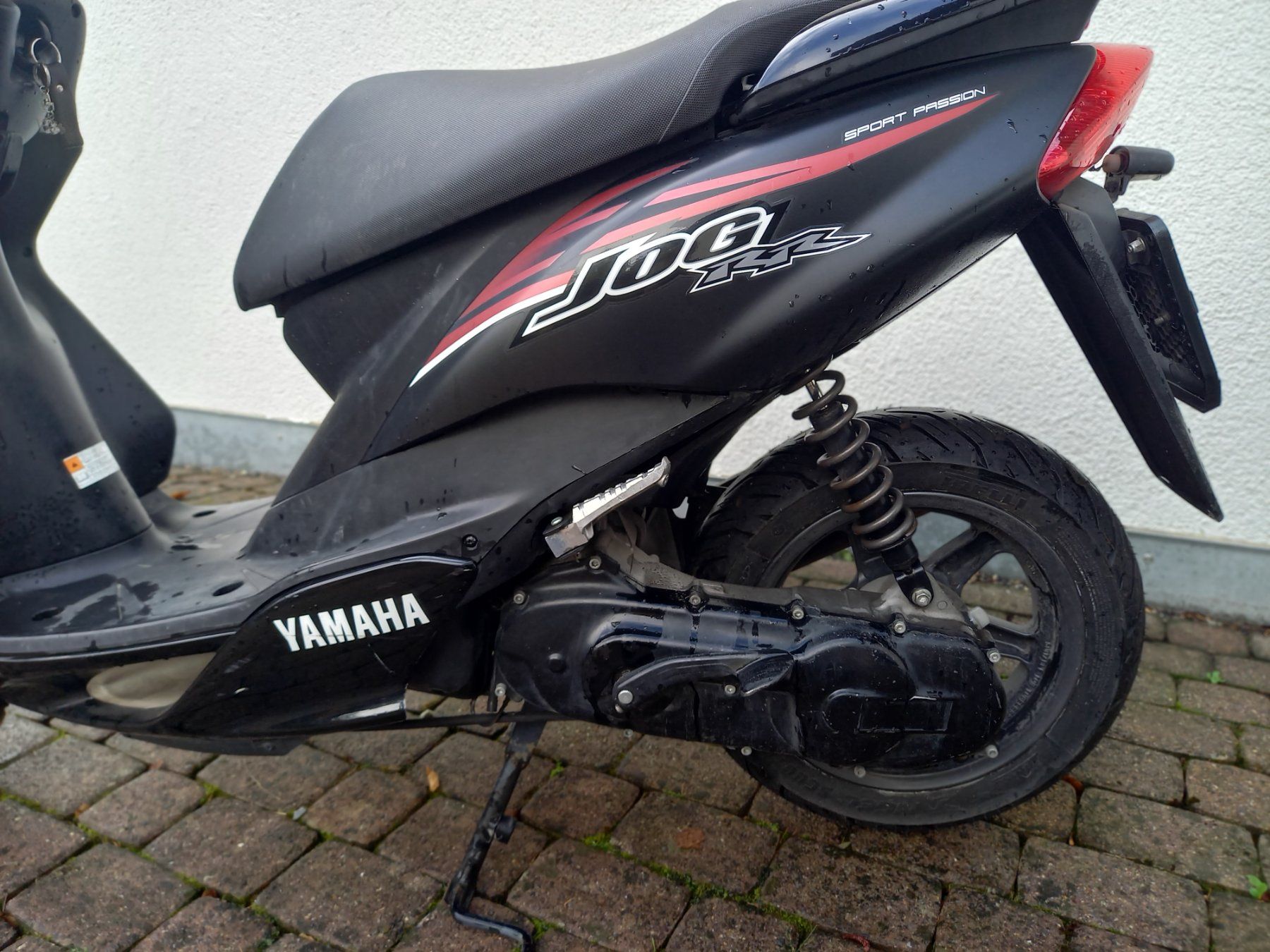 Yamaha Sonstige: Yamaha Jog RR Roller schwarz – Gebraucht aus Mels von pfiffgo 2