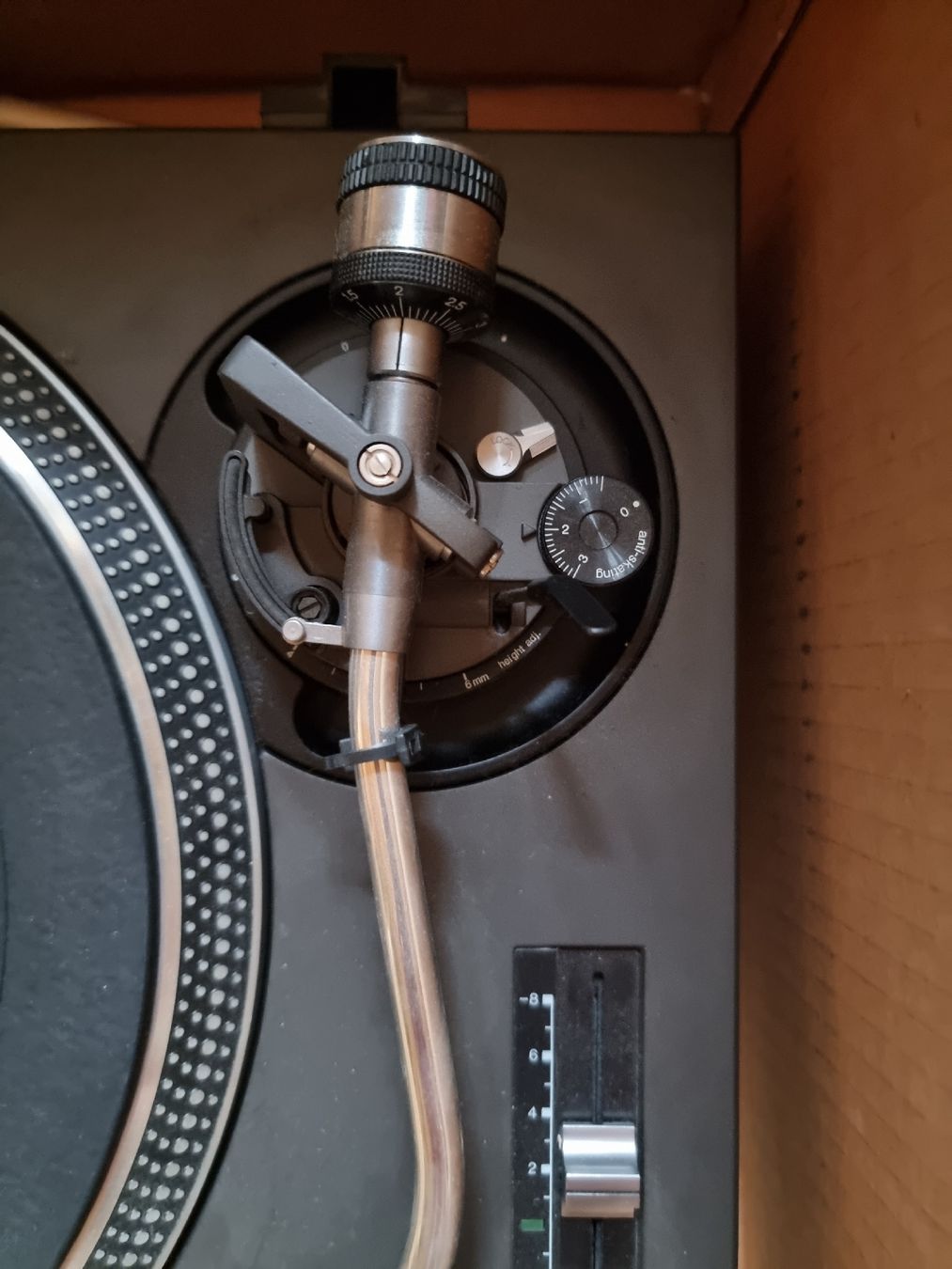 Technics Plattenspieler: Technics SL-1210MK2 Plattenspieler Direktantrieb – Gebraucht aus Rigi-Kaltbad von Marion_Fercher 3