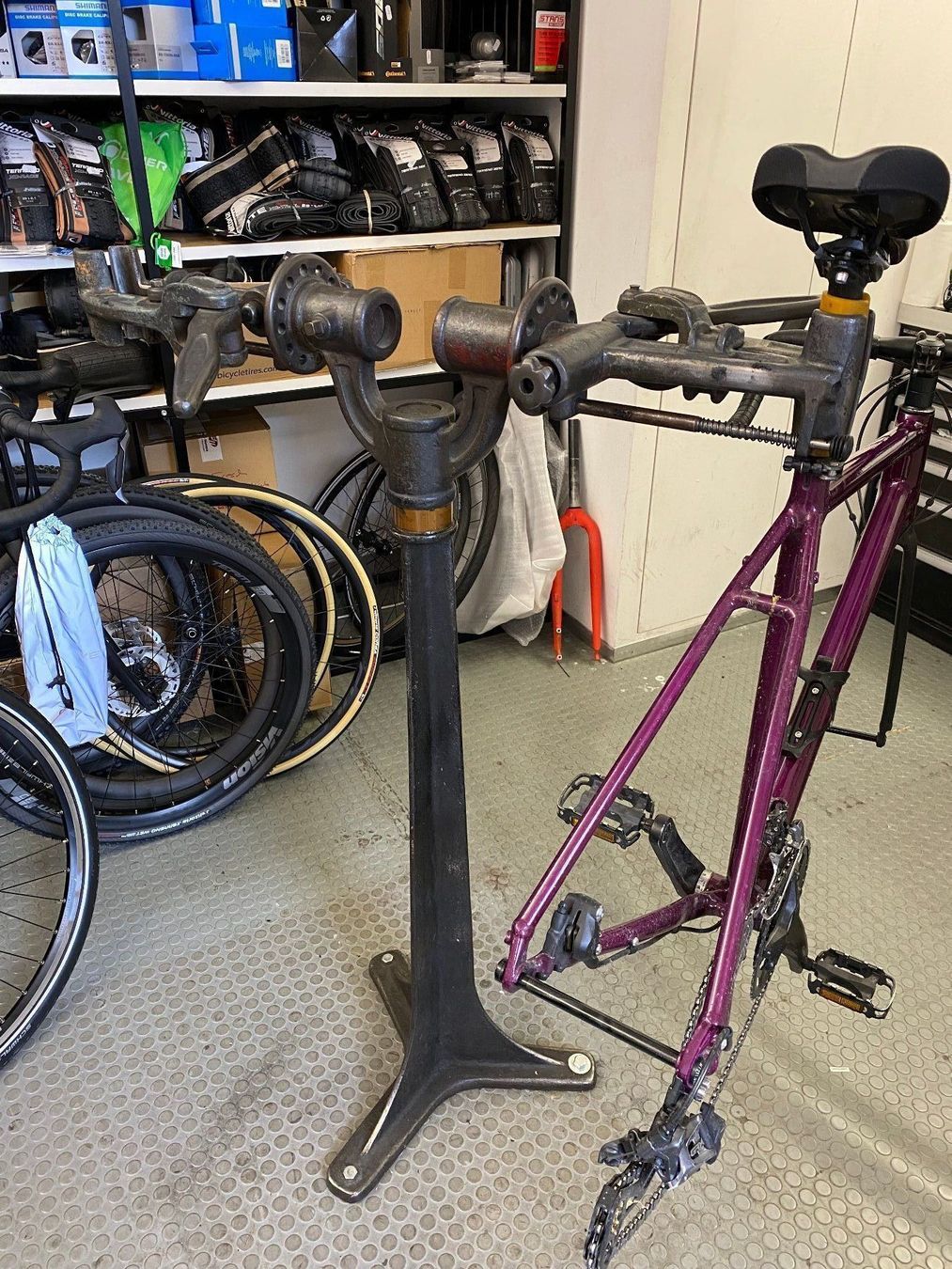 Cavalletti per biciclette: Velomontageständer – Usato da Zürich venduto da Velofabrik01 6