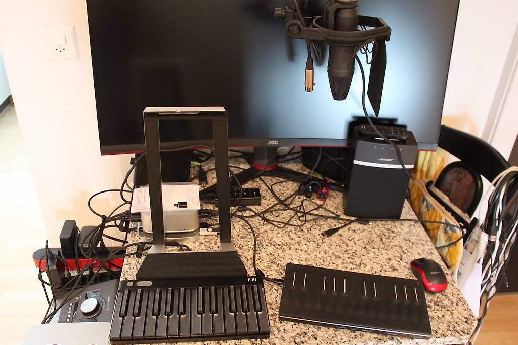 Instruments de musique: Unterricht mit Computern und Controllern – D'occasion à Lanzenhäusern par kakali50 2