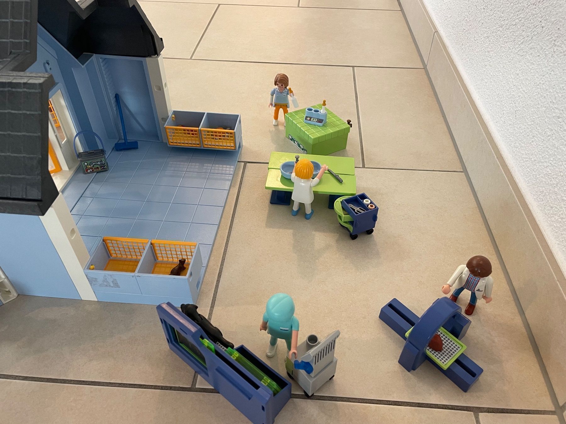Playmobil Giocattoli: Playmobil Tierklinik – Usato da Küssnacht am Rigi venduto da icbicb 5