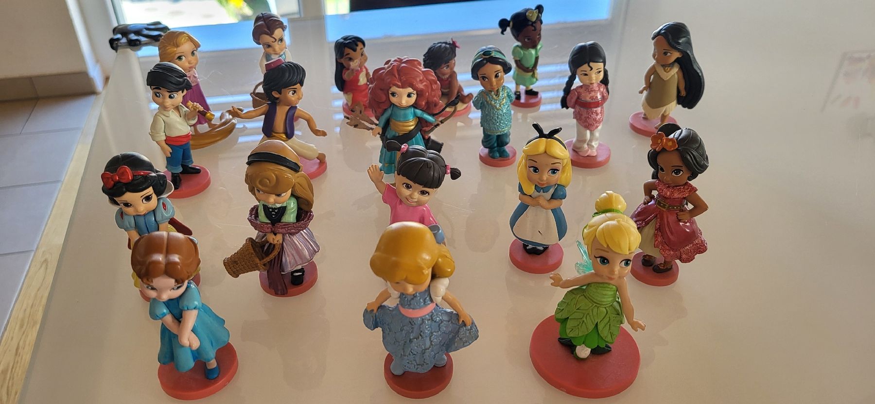 Disney Giocattoli: Lot Figurines Disney Classique originaux. Collection Complèt – Usato da Lavey-Village venduto da agaddy 8
