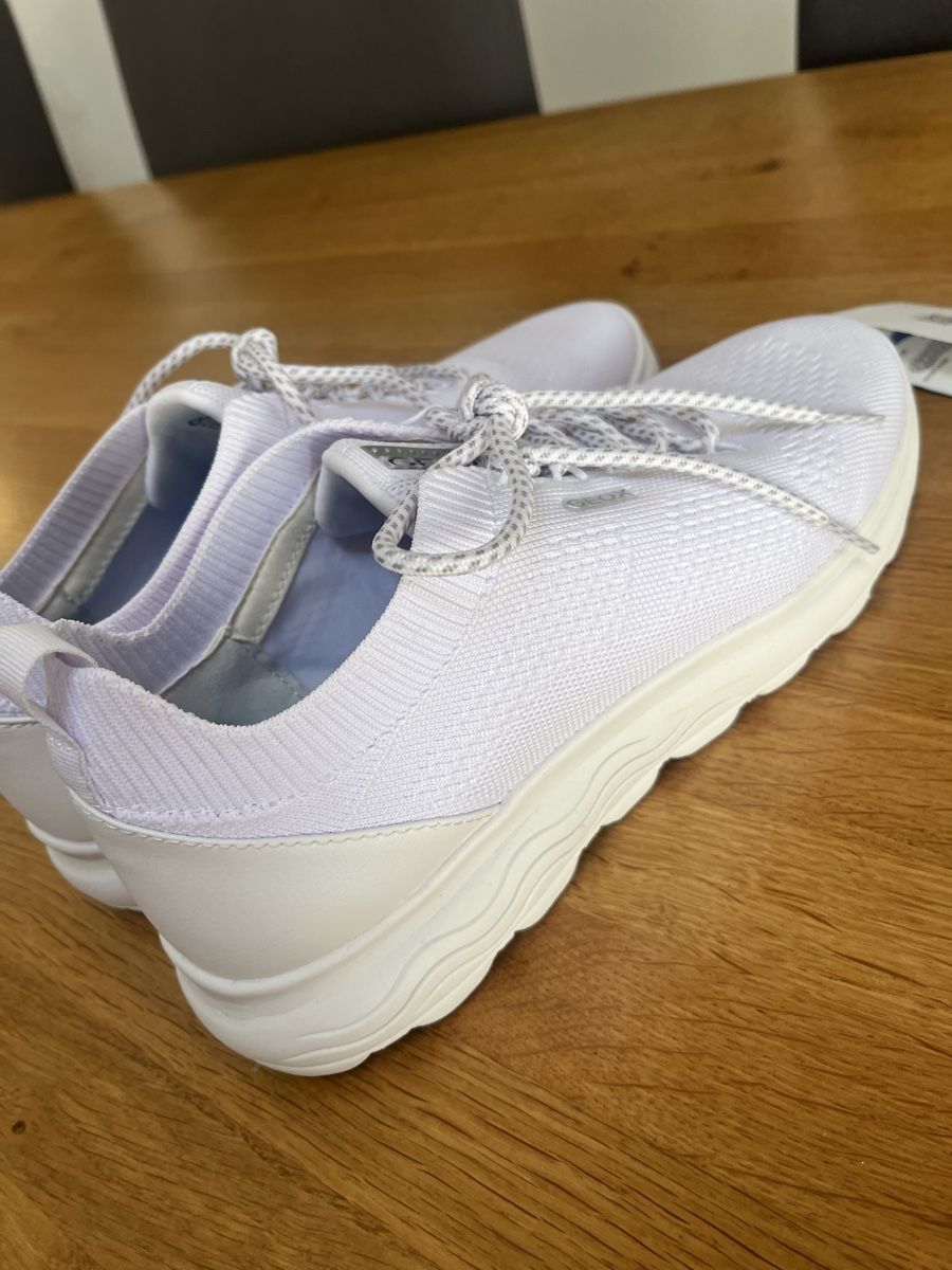 Geox Damenschuhe: GEOX Sneakers, Textil, weiss, 40 – Neu und originalverpackt aus Stetten SH von Gwendin 1