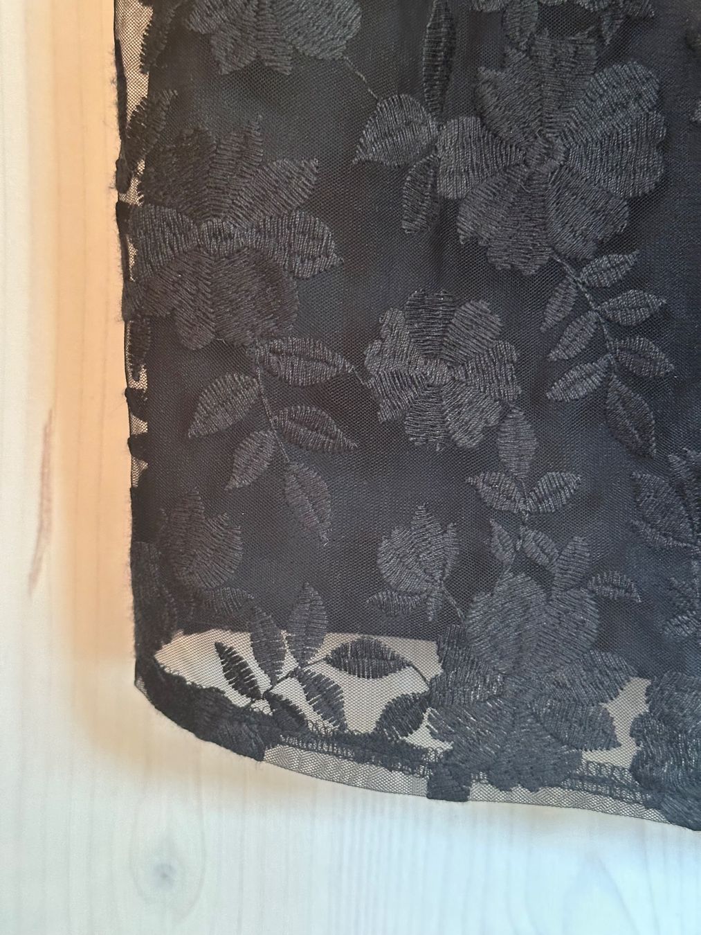 Esprit Vestiti: Coctailkleid Spitze Esprit Gr. 34 schwarz – Nuovo (secondo la descrizione) da Ostermundigen venduto da mme_ghys 3