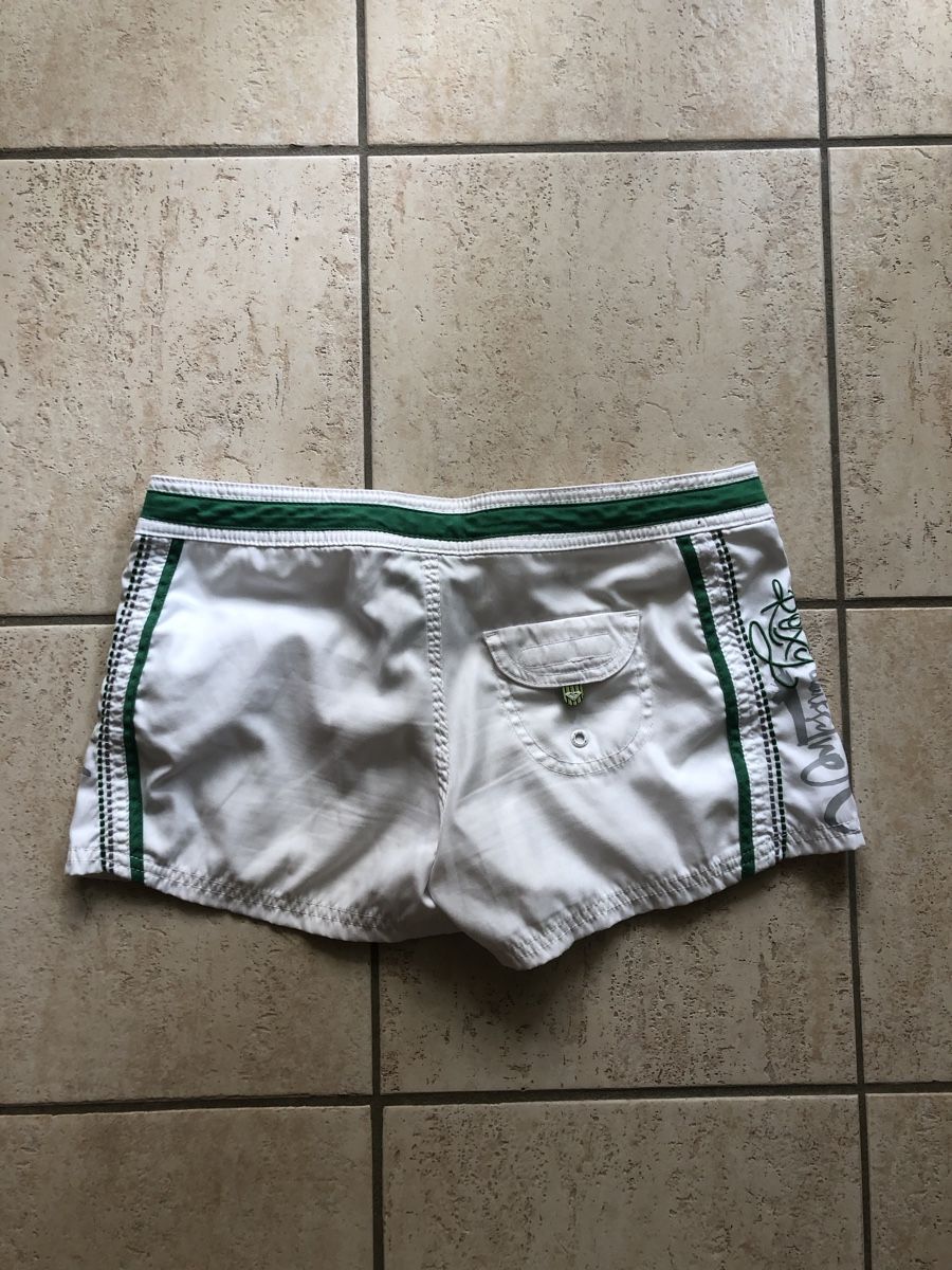 Roxy Hosen: Roxy - Surf-/Badeshorts  – Gebraucht aus Chêne-Bourg von sienna8245 1