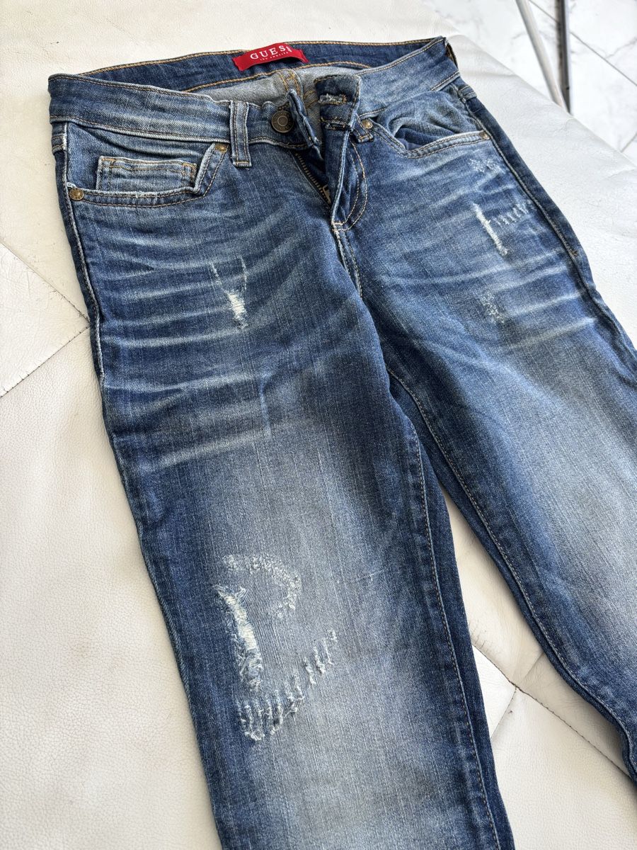Guess Jeans: Guess Jeans blau – Usato da Sulzbach venduto da dfrey25 1