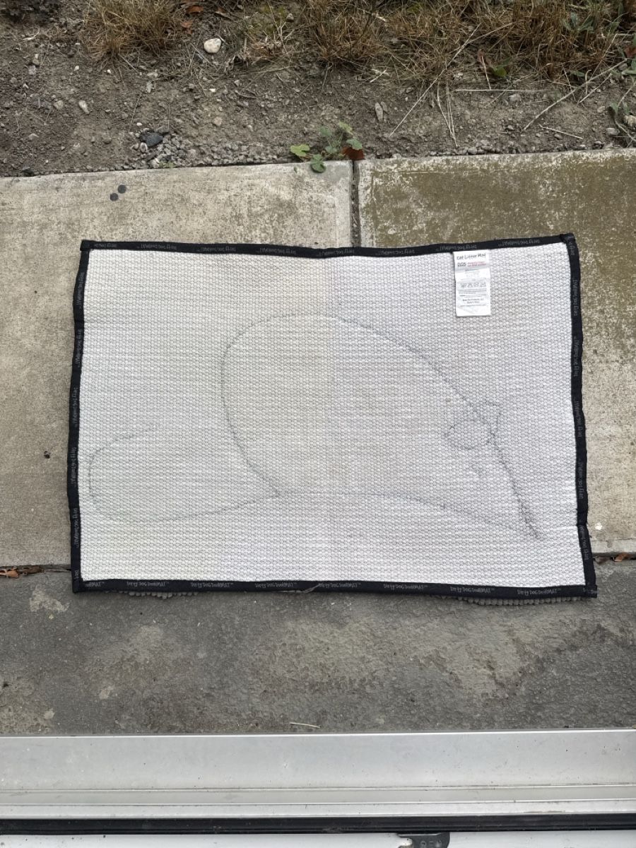 Tappeti: Katzentoilettenmatte DGS Grau mit Maus – Usato da Triesen venduto da elfchen96 1