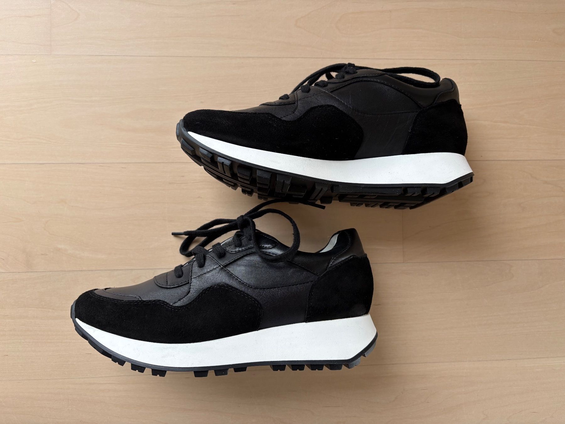 Scarpe da donna: NEUE Sneaker (Gino Rossi) Gr.37 – Nuovo (secondo la descrizione) da Gossau SG venduto da Black-Queen 3