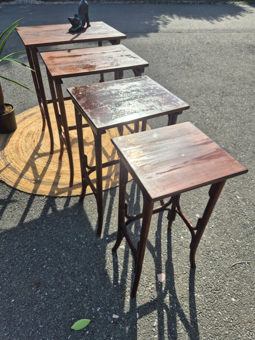 Thonet Tavoli: Tables gigognes en bois Thonet – Usato da Fully venduto da tameab 4